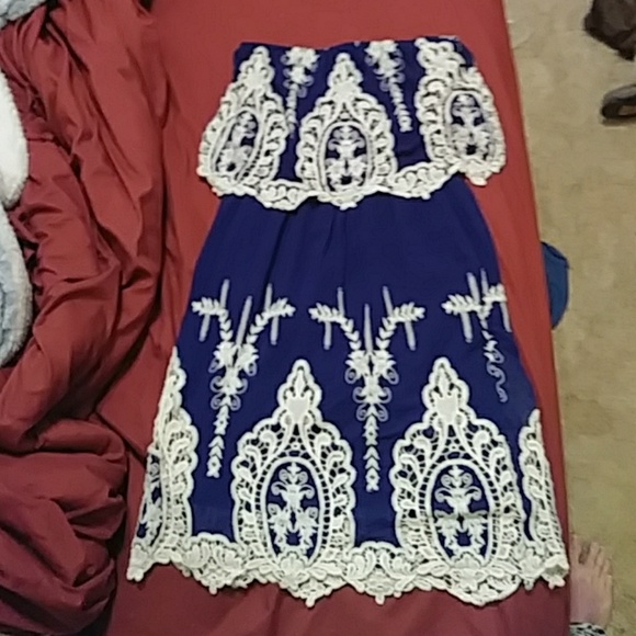 Dress...strapless - Picture 4 of 6